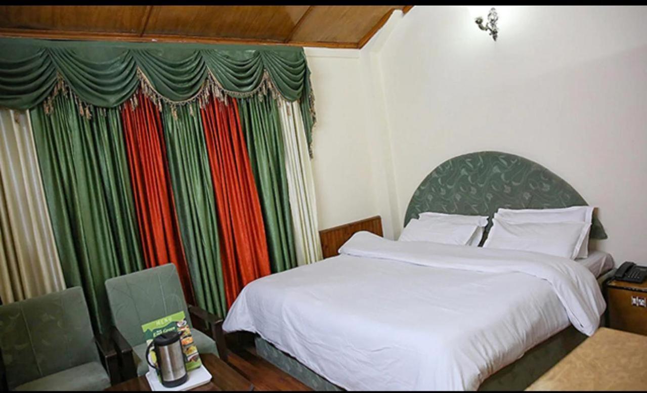 Mha Hotel Ever Green Manali Екстериор снимка